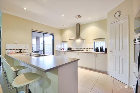 22 Shelduck Bend, Harrisdale, WA 6112