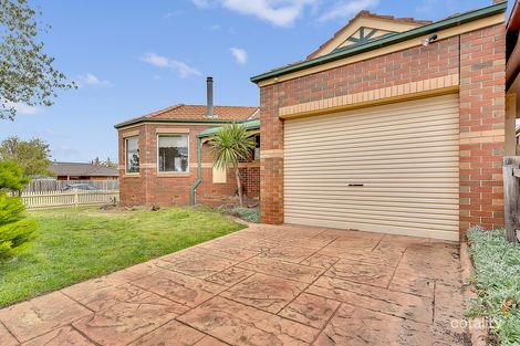 Property photo of 21 Jamieson Close Roxburgh Park VIC 3064