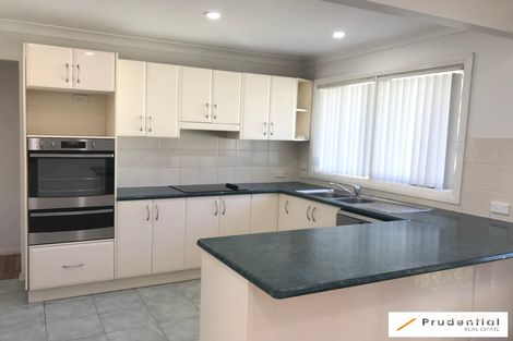 Property photo of 2 Rudge Place Ambarvale NSW 2560