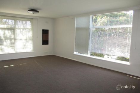 Property photo of 2/82 Doncaster Road Balwyn North VIC 3104