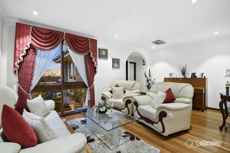 Property photo of 15 Tunley Close Endeavour Hills VIC 3802