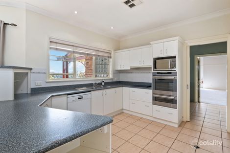 Property photo of 3 Yackerboon Place Orange NSW 2800