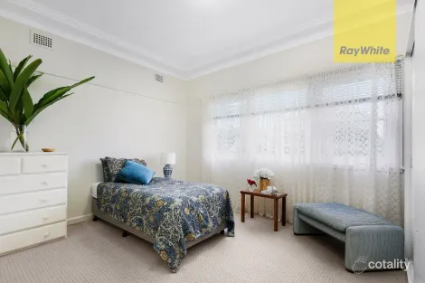 Property photo of 35 Glenn Avenue Northmead NSW 2152