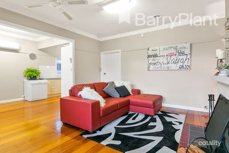 Property photo of 19 Second Avenue Rosebud VIC 3939