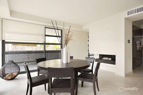 Property photo of 2/26-28 Ivanhoe Parade Ivanhoe VIC 3079