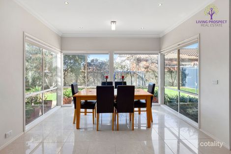 Property photo of 6 Sommersby Road Point Cook VIC 3030
