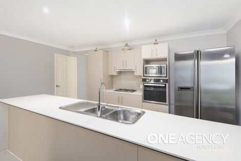 Property photo of 13 Chanel Place Durack QLD 4077