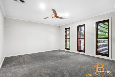 Property photo of 17 Rising Sun Parade Tarneit VIC 3029