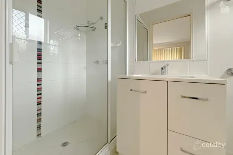 Property photo of 44 Emerald Park Way Urangan QLD 4655