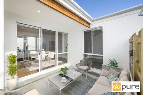 11/90 Winfield St, Hamilton Hill, WA 6163