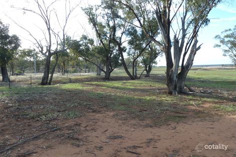 11 Golf Park Dr, Charlton, VIC 3525