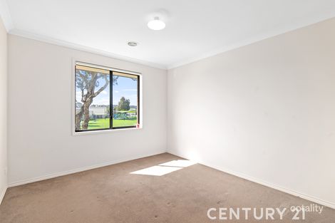 Property photo of 10 Hall Court Dandenong VIC 3175