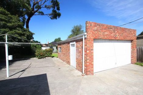 Property photo of 33 Gilbank Street Reservoir VIC 3073