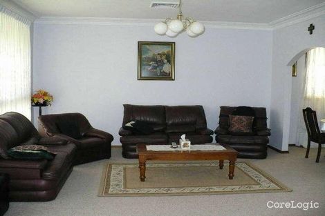 Property photo of 10 Clement Place Ingleburn NSW 2565