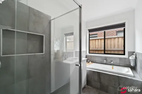 Property photo of 51 Conservatory Drive Deanside VIC 3336