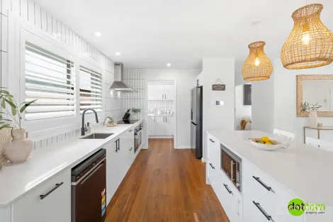 Property photo of 77 Buff Point Avenue Buff Point NSW 2262