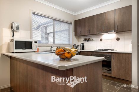 Property photo of 18 Everly Circuit Pakenham VIC 3810