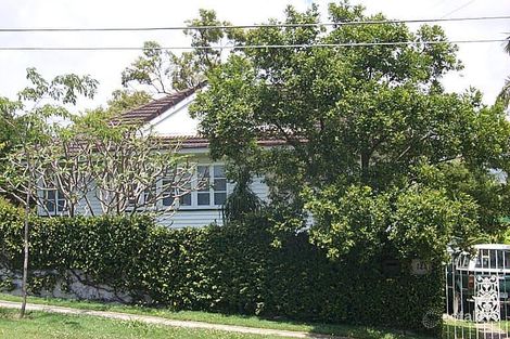 144 Redwood St, Stafford Heights, QLD 4053