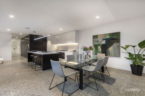Property photo of 271B North Road Caulfield South VIC 3162