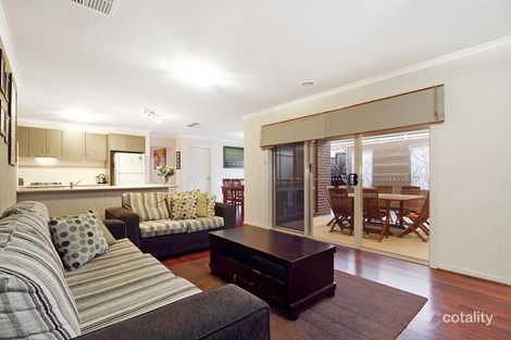 Property photo of 21 Lucerne Circuit Pakenham VIC 3810