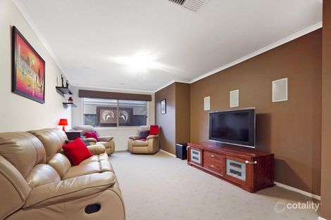 Property photo of 21 Lucerne Circuit Pakenham VIC 3810