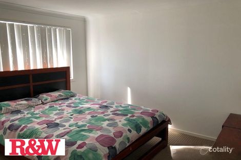 Property photo of 111 Ingleburn Gardens Drive Bardia NSW 2565