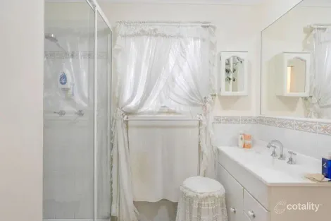 Property photo of 3/2 Mulloway Road Chain Valley Bay NSW 2259