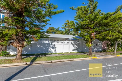 44 PEAK AVE, MAIN BEACH, QLD 4217