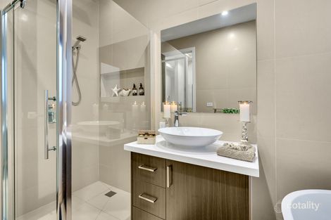 Property photo of 28 Season Way Craigieburn VIC 3064