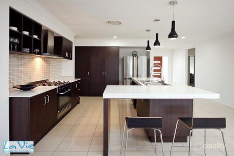 Property photo of 2 Pavia Place Augustine Heights QLD 4300