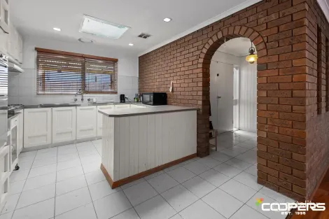 Property photo of 33 Lorimer Street Melton VIC 3337