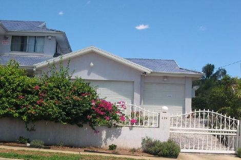 227-229 Caroline Chisholm Dr, Winston Hills, NSW 2153