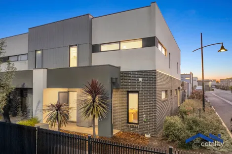 Property photo of 811 Aitken Boulevard Craigieburn VIC 3064