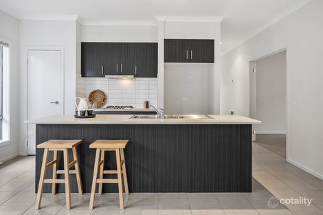 Property photo of 17 Yellowbox Avenue Armstrong Creek VIC 3217