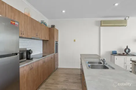 Property photo of 143 Great Ocean Road Apollo Bay VIC 3233