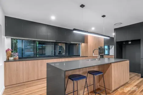 Property photo of 4/18 Smallman Street Bulimba QLD 4171