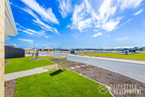 8 Sentinel Dr, Two Rocks, WA 6037