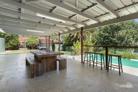 Property photo of 35 Atkinson Drive Karana Downs QLD 4306