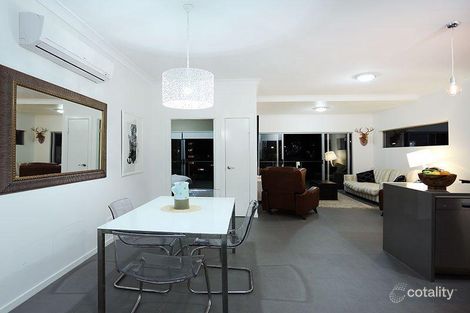 Property photo of 19 Wynnum Road Norman Park QLD 4170