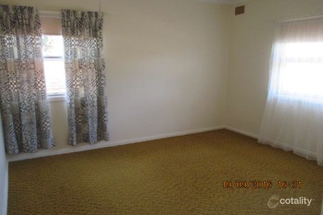 Property photo of 28 Hayward Terrace Loxton SA 5333