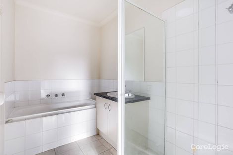 Property photo of 12/15A Hooker Road Werribee VIC 3030
