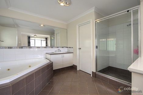 Property photo of 18 Warda Crescent Forrestfield WA 6058