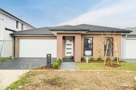 84 Fairground Prom, Berwick, VIC 3806