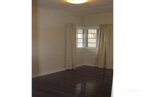 Property photo of 22 Palm Avenue Holland Park West QLD 4121