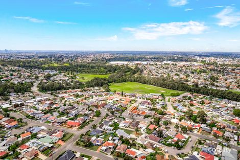 Property photo of 9 Kelly Place Mount Pritchard NSW 2170