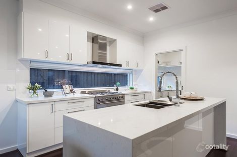 Property photo of 1 Battista Grove Greenvale VIC 3059