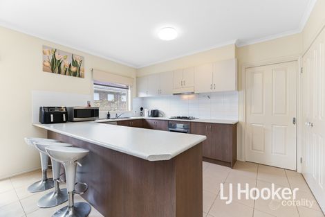 Property photo of 1/27-29 Rogers Street Pakenham VIC 3810
