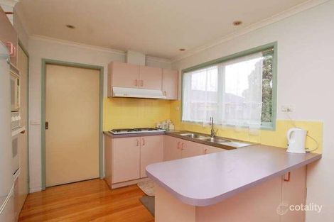 Property photo of 37 Cassinia Crescent Meadow Heights VIC 3048