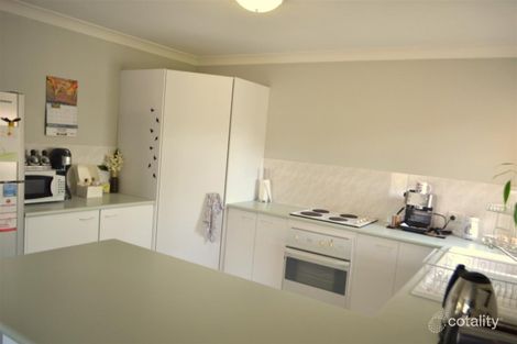 2/110 Greenacre Dr, Parkwood, QLD 4214