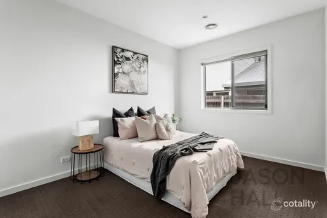 Property photo of 9 Wadeye Street Crace ACT 2911